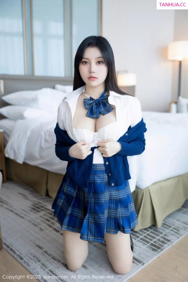 豆瓣酱  [XiuRen]高清写真图 2023.12.01 No.7754 豆瓣酱 丝袜美臀第50张图片